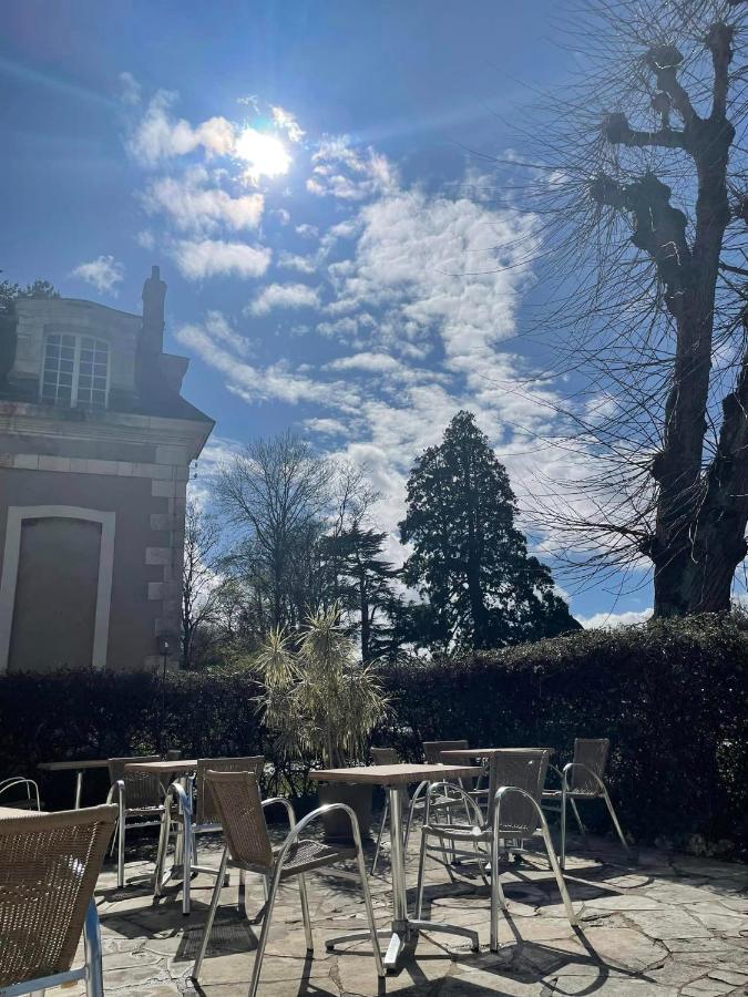 Hotel La Capitainerie Châteauneuf-sur-Loire Exteriör bild