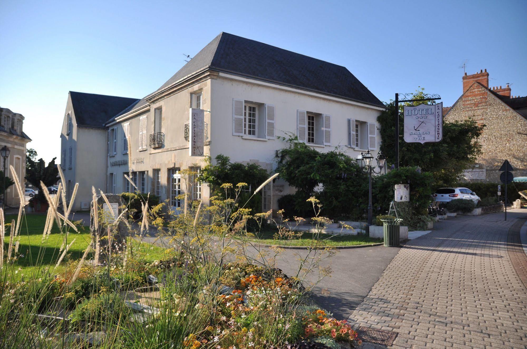 Hotel La Capitainerie Châteauneuf-sur-Loire Exteriör bild
